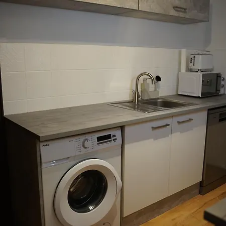 Hanosan Familienhaus 4 125 M2 Appartement